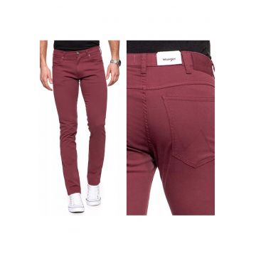Pantaloni Barbati -  Model LARSTON - Croiala Slim Fit Cu Picioare Conice - Material Elastic Si Confortabil - Cu Fermoar - Stil Casual Si Modern - Rosu
