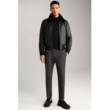 Pantaloni loose fit