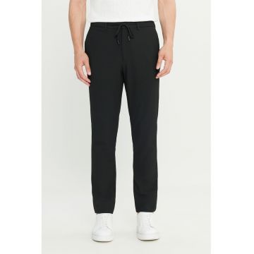 Pantaloni uni cu talie ajustabila