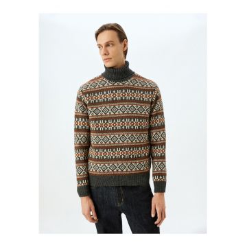 Pulover cu model grafic