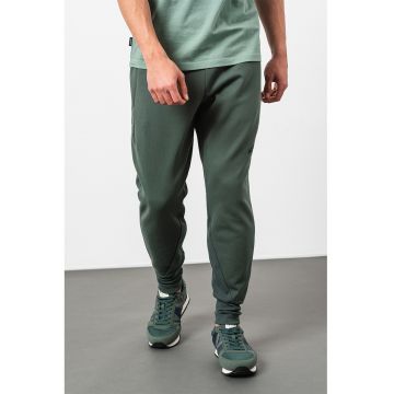 Pantaloni de trening cu croiala conica si buzunare laterale M Z.N.E