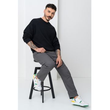 Pulover cu decolteu la baza gatului Signal