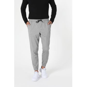 Pantaloni chino jogger