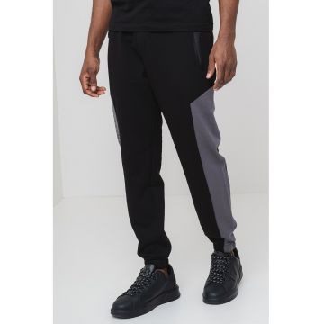 Pantaloni de trening cu snur - in doua nuante