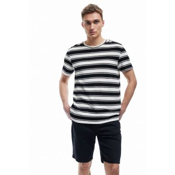 Pantalon scurti din amestec de bumbac cu buzunare laterale