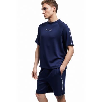 Pantaloni scurti cu snur de ajustare