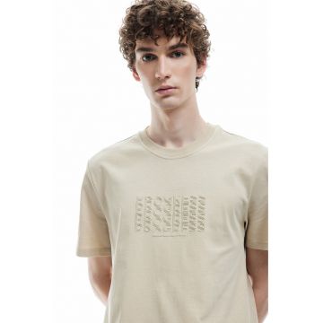 Tricou cu broderie text