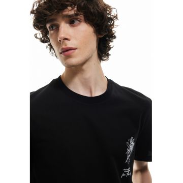 Tricou cu detaliu cu model floral