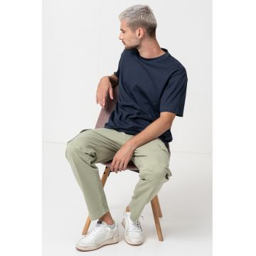 Pantaloni cargo cu talie medie