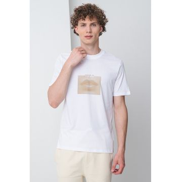 Tricou cu imprimeu grafic