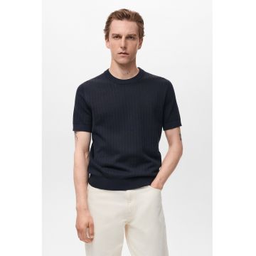 Tricou din tricot cu perforatii