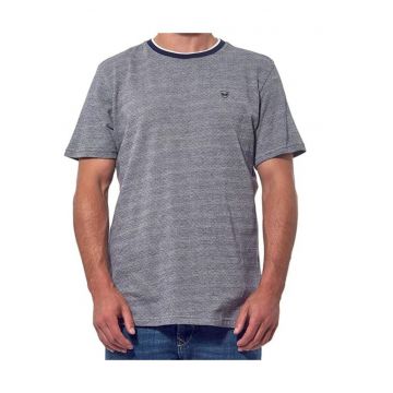 Tricou cu decolteu la baza gatului