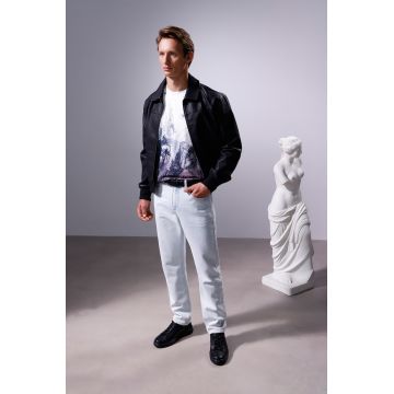Medicine tricou culoarea alb, cu model