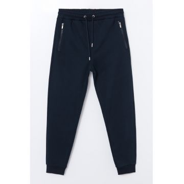 Pantaloni conici de trening cu snur in talie