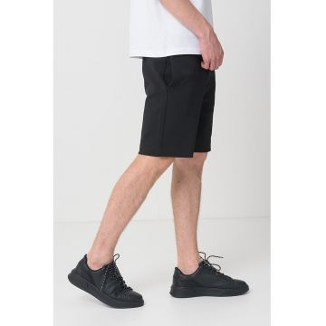 Pantaloni scurti cu buzunare laterale