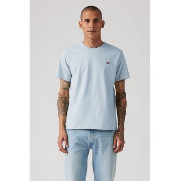 Tricou cu decolteu la baza gatului