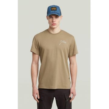 Tricou din bumbac organic cu detaliu logo - Maro nisip -