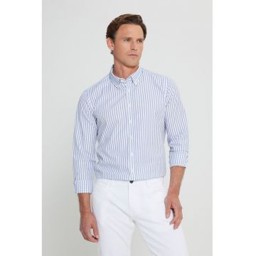 Camasa slim fit de bumbac cu model in dungi