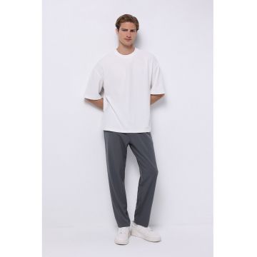 Pantaloni jogger cu snur in talie