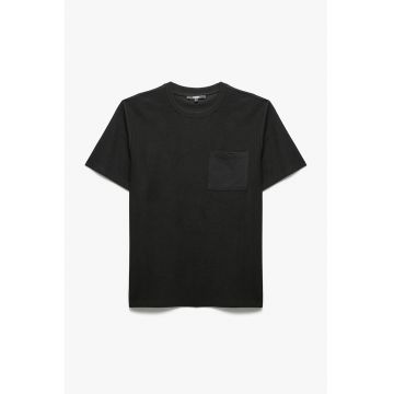 Tricou de bumbac cu buzunar pe piept