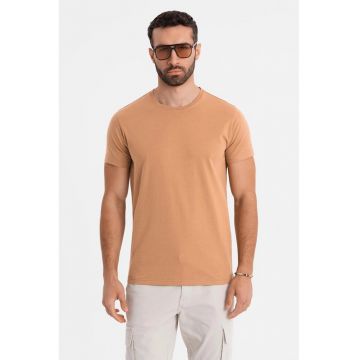 Tricou uni cu decolteu la baza gatului