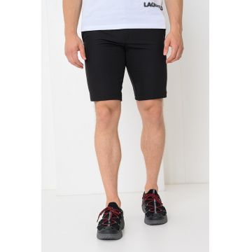 Pantaloni scurti slim fit cu buzunare oblice