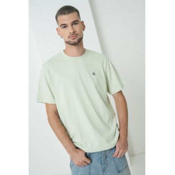 Tricou din bumbac cu decolteu la baza gatului si model uni