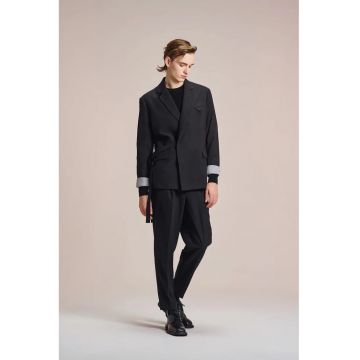 Pantaloni carrot fit cu pense frontale