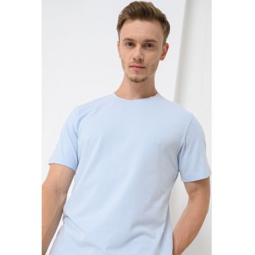 Tricou din bumbac cu decolteu la baza gatului si model uni