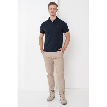 Tricou polo regular-fit cu logo discret