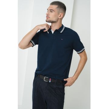 Tricou regular fit cu terminatii contrastante