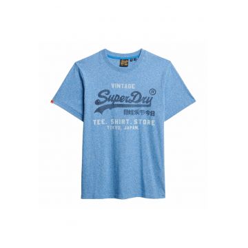 Tricou cu imprimeu logo si decolteu la baza gatului