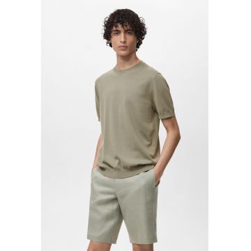 Tricou din bumbac cu decolteu la baza gatului