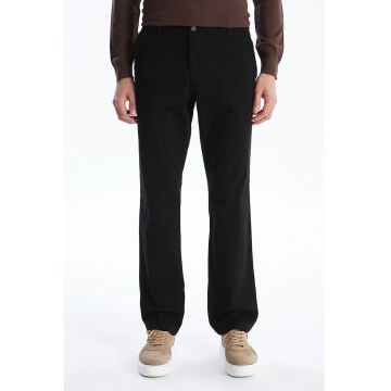 Pantaloni chino cu talie medie