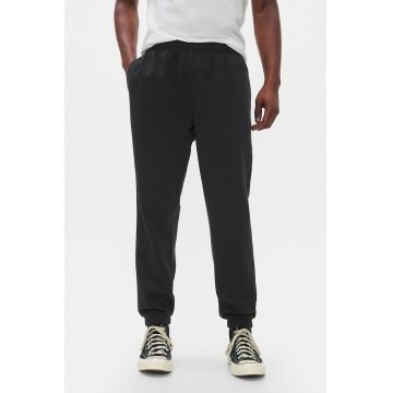 Pantaloni de trening cu buzunare