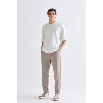 Pantaloni lejeri cu snur de ajustare