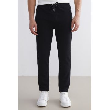 Pantaloni uni din amestec de bumbac