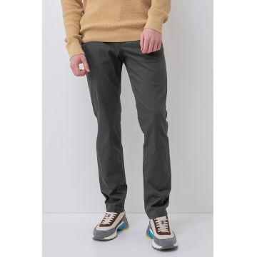 Pantaloni chino slim fit cu buzunare oblice