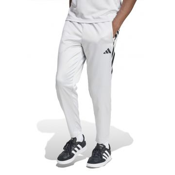 Pantaloni de trening cu logo si buzunare laterale