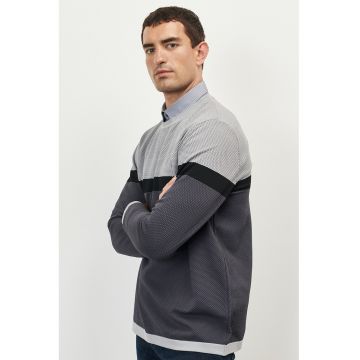 Pulover colorblock texturat