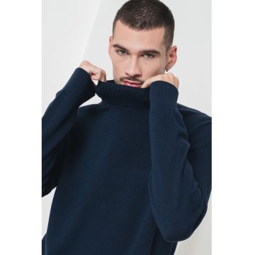 Pulover slim fit din bumbac organic cu guler inalt