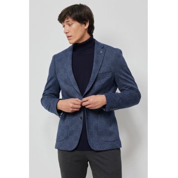 Sacou cu nasturi si model in carouri