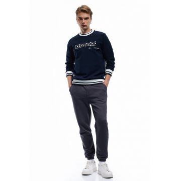 Pantaloni de trening conici cu terminatii elastice