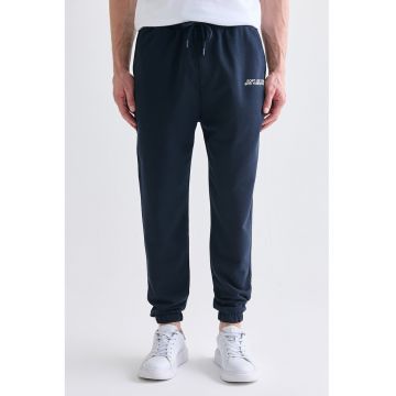 Pantaloni de trening cu imprimeu text