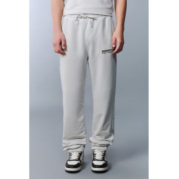 Pantaloni de trening cu snur si buzunare laterale