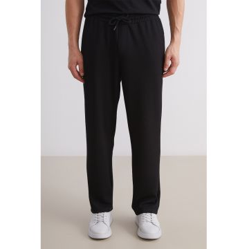 Pantaloni drepti de trening cu buzunare laterale