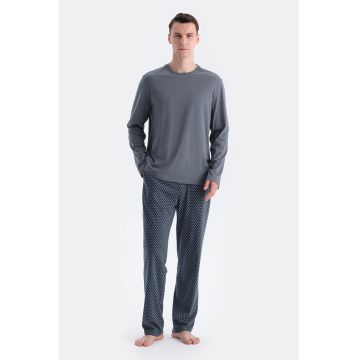 Pijama cu decolteu la baza gatului - din amestec de bumbac si modal