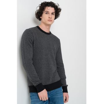 Pulover din amestec de bumbac organic cu model