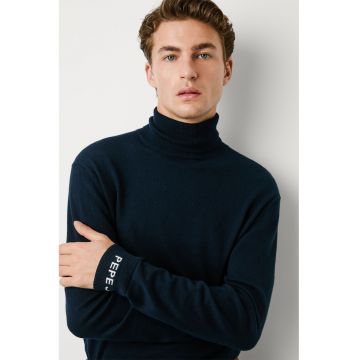 Pulover slim fit