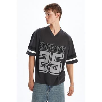 Tricou lejer cu decolteu in V